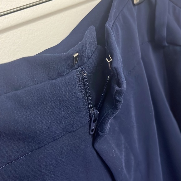 Navy high waisted shorts - Picture 2 of 5